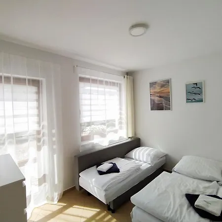 Brzozowa Oaza Apartment *